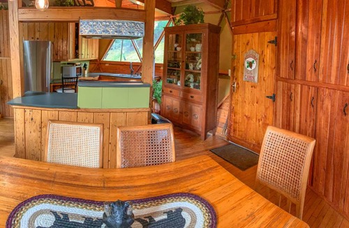 Grassy Creek House | 102 m² House ∙ 1 bedroom ∙ 5 guests
