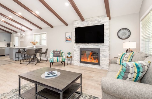 Swannanoa House | 102 m² House ∙ 2 bedrooms ∙ 6 guests