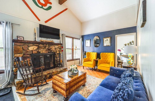 Charter Hills House | 102 m² House ∙ 3 bedrooms ∙ 6 guests