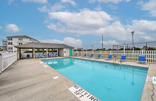 Emerald Isle Apartment | 105 m² Apartment ∙ 2 bedrooms ∙ 4 guests