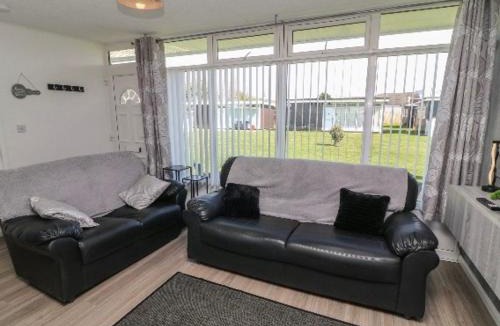 Chapel Saint Leonards Apartment | 106 Cherry park