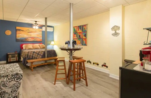 Skyland House | 10min to downtown Asheville with long range views