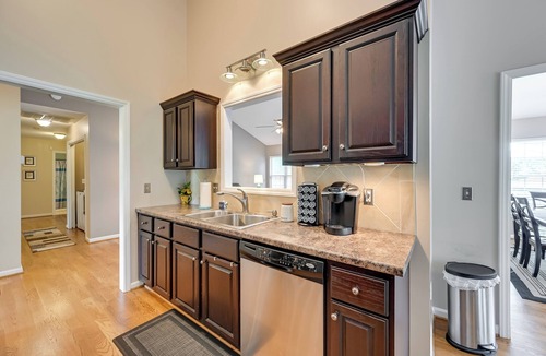 Browns Summit House | 11 Mi to Greensboro: Family Home w/Hot Tub
