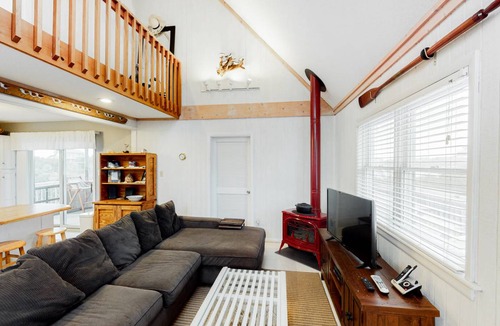 Wimble Shores House | 110 m² House ∙ 3 bedrooms ∙ 6 guests