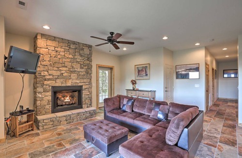 Whittier House | 111 m² House ∙ 2 bedrooms ∙ 4 guests