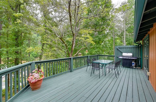 Robbinsville House | 111 m² House ∙ 2 bedrooms ∙ 4 guests