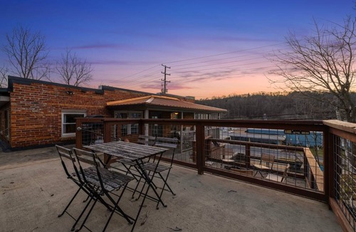 Woodfin House | 111 m² House ∙ 3 bedrooms ∙ 8 guests