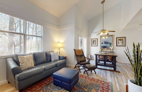 Sapphire Condo | 112 m² Condo ∙ 2 bedrooms ∙ 6 guests