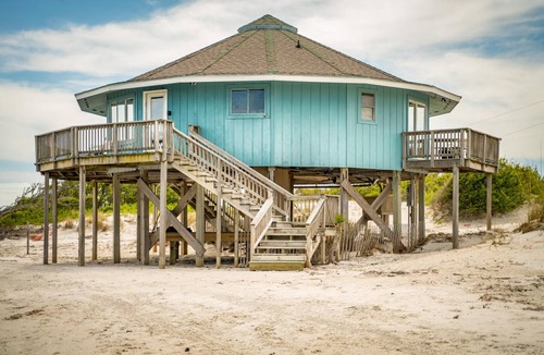 Cedar Island House | 112 m² House ∙ 2 bedrooms ∙ 4 guests