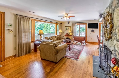 Waynesville House | 112 m² House ∙ 2 bedrooms ∙ 6 guests