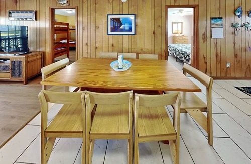 Topsail Beach House | 112 m² House ∙ 4 bedrooms ∙ 8 guests