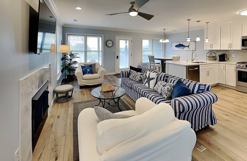 Topsail Beach House | 112 m² House ∙ 2 bedrooms ∙ 6 guests