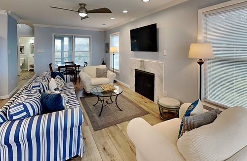 Topsail Beach House | 112 m² House ∙ 2 bedrooms ∙ 6 guests