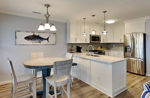 Topsail Beach House | 112 m² House ∙ 2 bedrooms ∙ 6 guests