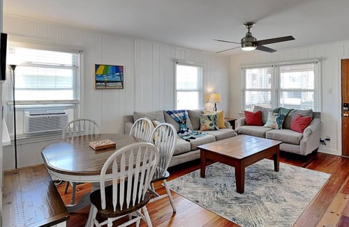 Wilmington Beach House | 114 m² House ∙ 3 bedrooms ∙ 8 guests