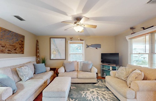 Colington Harbour House | 115 m² House ∙ 3 bedrooms ∙ 6 guests