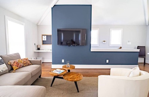 Belmont - Hillsboro Apartment | 12 S Loft Vibe: City Living - Close to Downtown