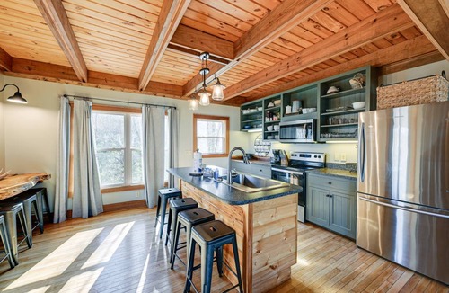 Bryson City House | 120 m² House ∙ 3 bedrooms ∙ 6 guests