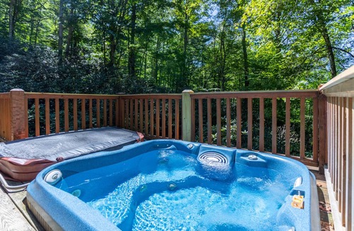 Boone Cabin | 121 m² Cabin ∙ 2 bedrooms ∙ 6 guests
