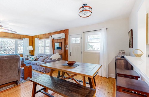 Lake Junaluska House | 121 m² House ∙ 4 bedrooms ∙ 9 guests