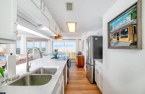 Salter Path Condo | 122 m² Condo ∙ 3 bedrooms ∙ 6 guests