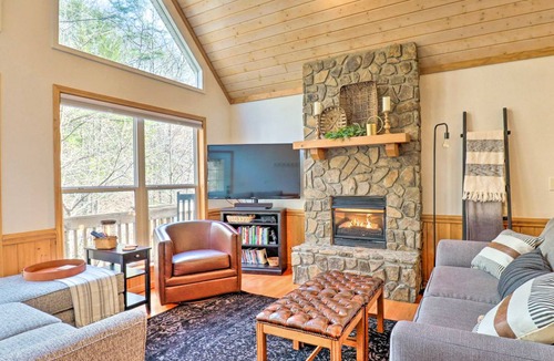 Bryson City House | 122 m² House ∙ 2 bedrooms ∙ 7 guests