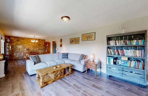 Candler House | 123 m² House ∙ 3 bedrooms ∙ 10 guests