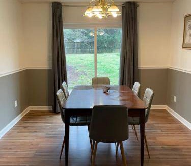 Paw Creek House | 125 m² House ∙ 3 bedrooms ∙ 8 guests