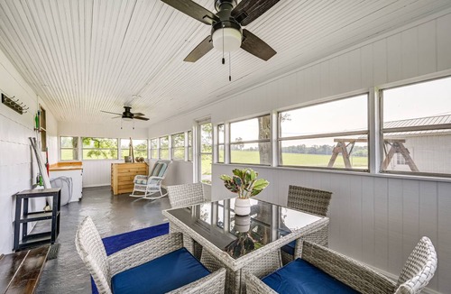 Elkin House | 130 m² House ∙ 2 bedrooms ∙ 6 guests