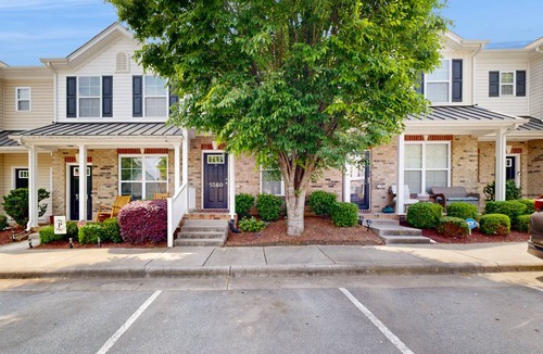 Winston - Salem House | 130 m² House ∙ 2 bedrooms ∙ 4 guests