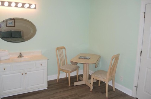 Calabash House | 1304L home