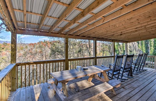 Whittier House | 131 m² House ∙ 2 bedrooms ∙ 4 guests