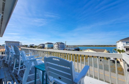 Topsail Beach House | 134 m² House ∙ 4 bedrooms ∙ 9 guests