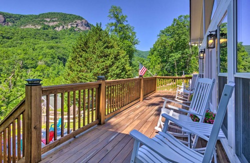 Chimney Rock Cottage | 135 m² Cabin ∙ 2 bedrooms ∙ 8 guests