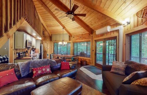 Beech Mountain House | 135 Village Cluster