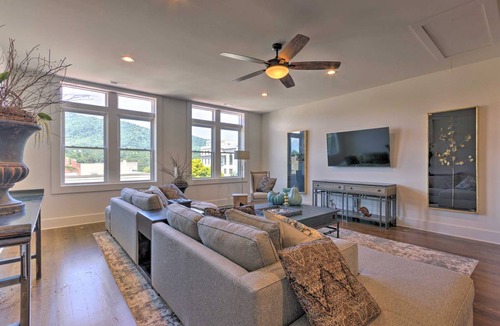 Waynesville Apartment | 139 m² Apartment ∙ 2 bedrooms ∙ 4 guests