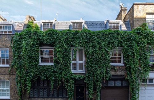 Royal Borough of Kensington and Chelsea Apartment | 139 m² Apartment ∙ 4 bedrooms ∙ 9 guests