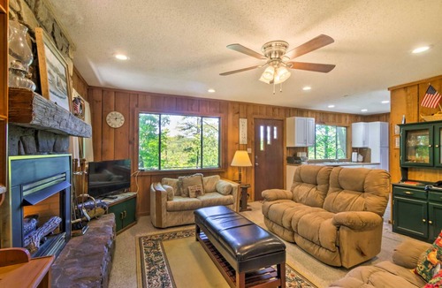Robbinsville House | 139 m² House ∙ 5 bedrooms ∙ 11 guests