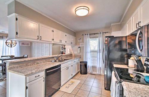 Fayetteville House | 139 m² House ∙ 3 bedrooms ∙ 8 guests