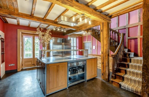 Llansantffraid-ym-Mechain Cottage | 14 Bed in Llansanffraid (oc-b30382)