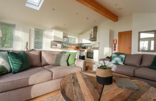 Dobwalls House | 14 Horizon View
