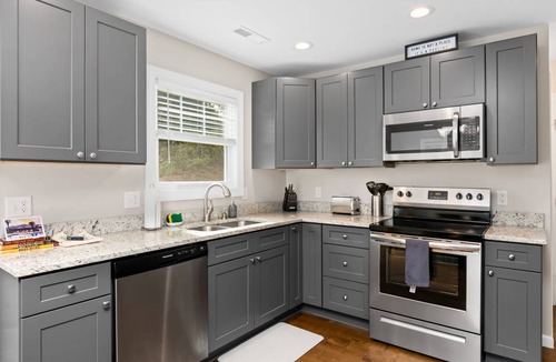 Asheville House | 140 m² House ∙ 6 bedrooms ∙ 16 guests