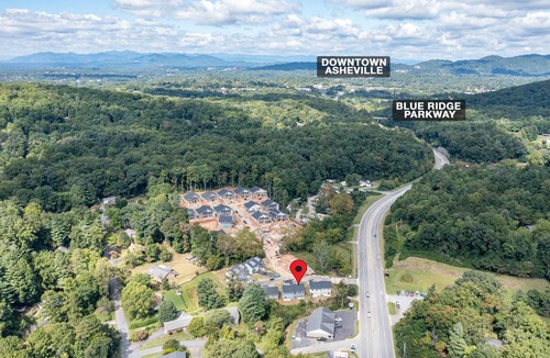 Asheville House | 140 m² House ∙ 6 bedrooms ∙ 16 guests