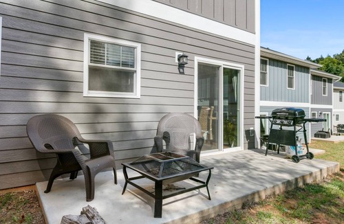 Asheville House | 140 m² House ∙ 6 bedrooms ∙ 16 guests