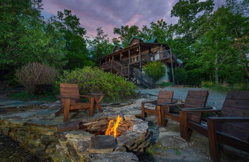 Vein Mountain Cabin | 141 m² Cabin ∙ 2 bedrooms ∙ 6 guests