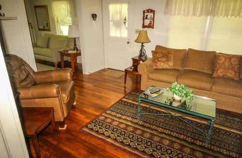 Crumpler House | 144 m² House ∙ 3 bedrooms ∙ 6 guests