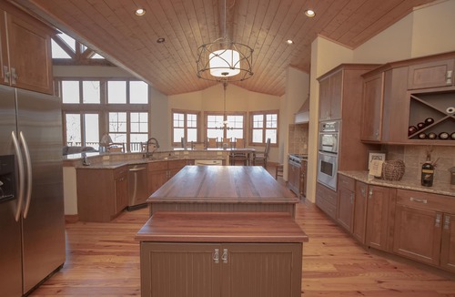 Bear Lake Reserve House | 1449 Lake Forest Drive at Bear Lake Reserve