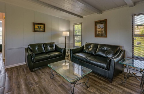 Asheboro House | 151 m² House ∙ 3 bedrooms ∙ 6 guests