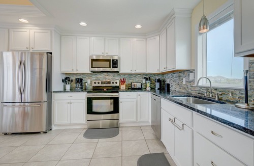 Whalehead Beach House | 1513 - Star of the Sea, a spacious 6-bed 5.5-bath Corolla, NC, private pool, game room, 17 guests.