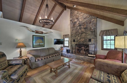 Bryson City House | 152 m² House ∙ 3 bedrooms ∙ 8 guests